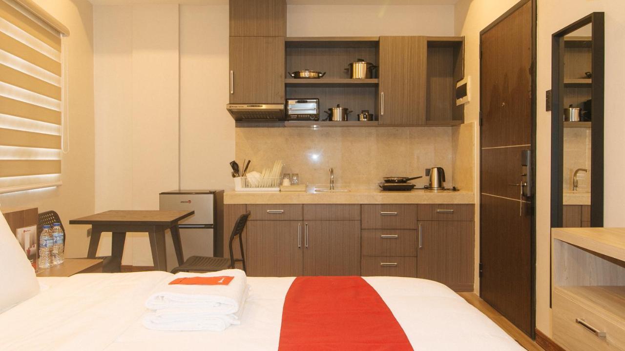 Reddoorz Plus @ Bez Tower And Residences San Juan San Juan  Exteriér fotografie