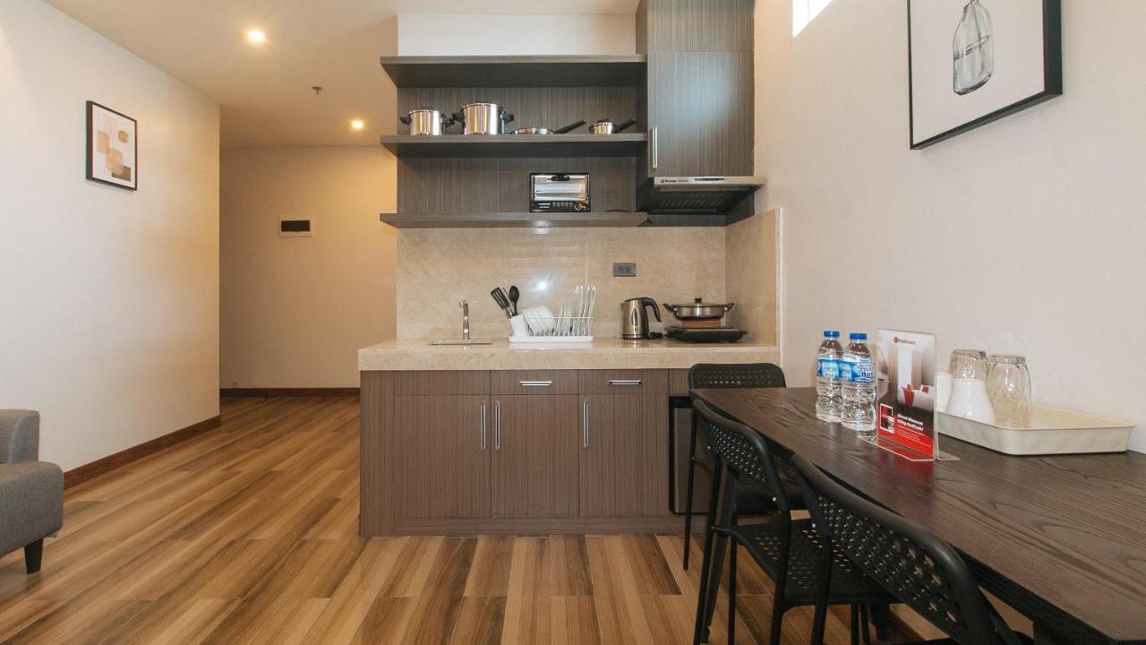 Reddoorz Plus @ Bez Tower And Residences San Juan San Juan  Exteriér fotografie