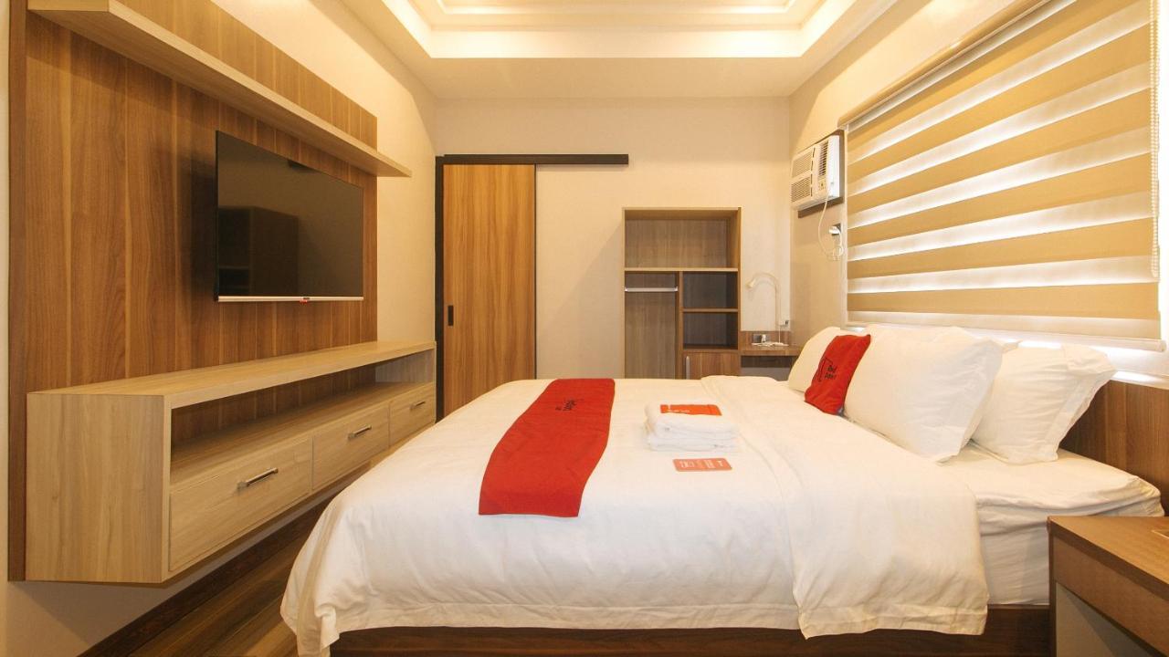Reddoorz Plus @ Bez Tower And Residences San Juan San Juan  Exteriér fotografie