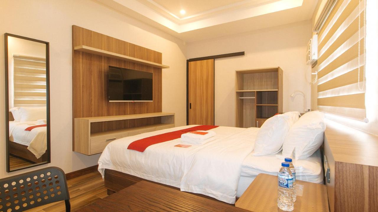 Reddoorz Plus @ Bez Tower And Residences San Juan San Juan  Exteriér fotografie