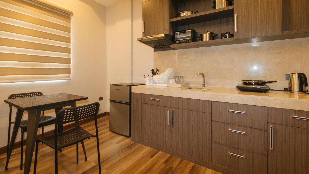 Reddoorz Plus @ Bez Tower And Residences San Juan San Juan  Exteriér fotografie